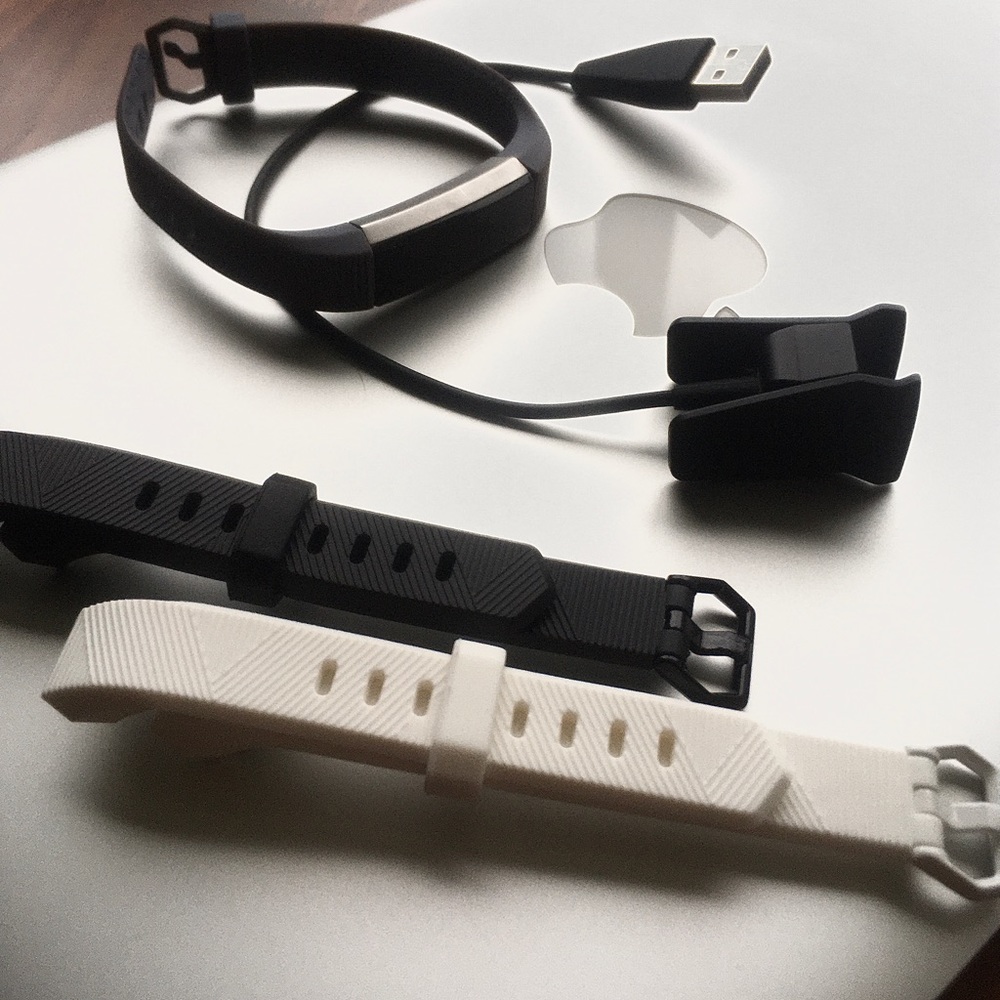 Fitbit Alta with 3 bands!